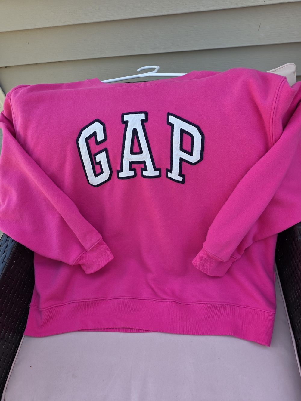 GAP Women's Crewneck Sweatshirt in Bright Pink with Logo